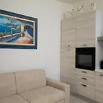 Casa Perla By Wonderful Italy דירה אולביה